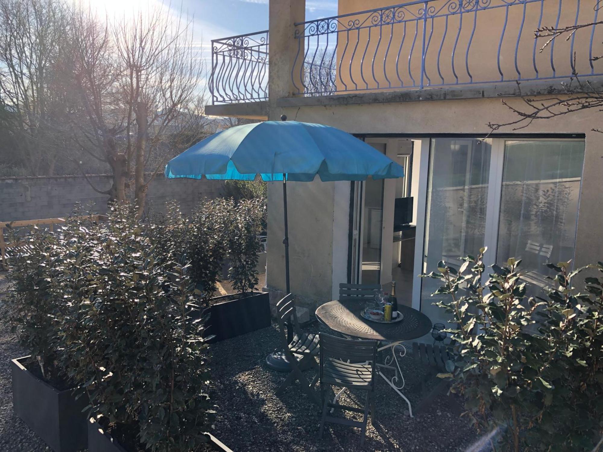 La Rocaille Du Chateau Greoux-les-Bains Exterior photo